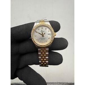 Timex Waterbury TW2U3900 Two Tone Crystal Bezel Womens Watch Needs Battery